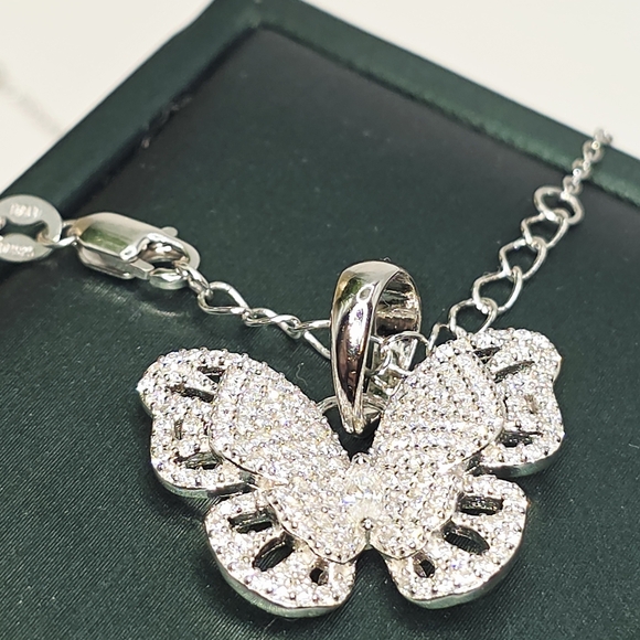 ✨ Moissanite Butterfly Necklace – 925 Sterling Silver (Italian Made) ✨ - Picture 3 of 10